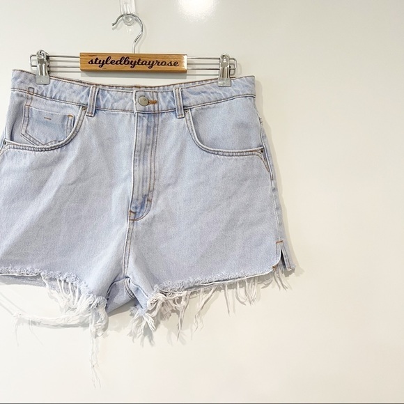 Zara High Rise Distressed Denim Shorts - Picture 4 of 15